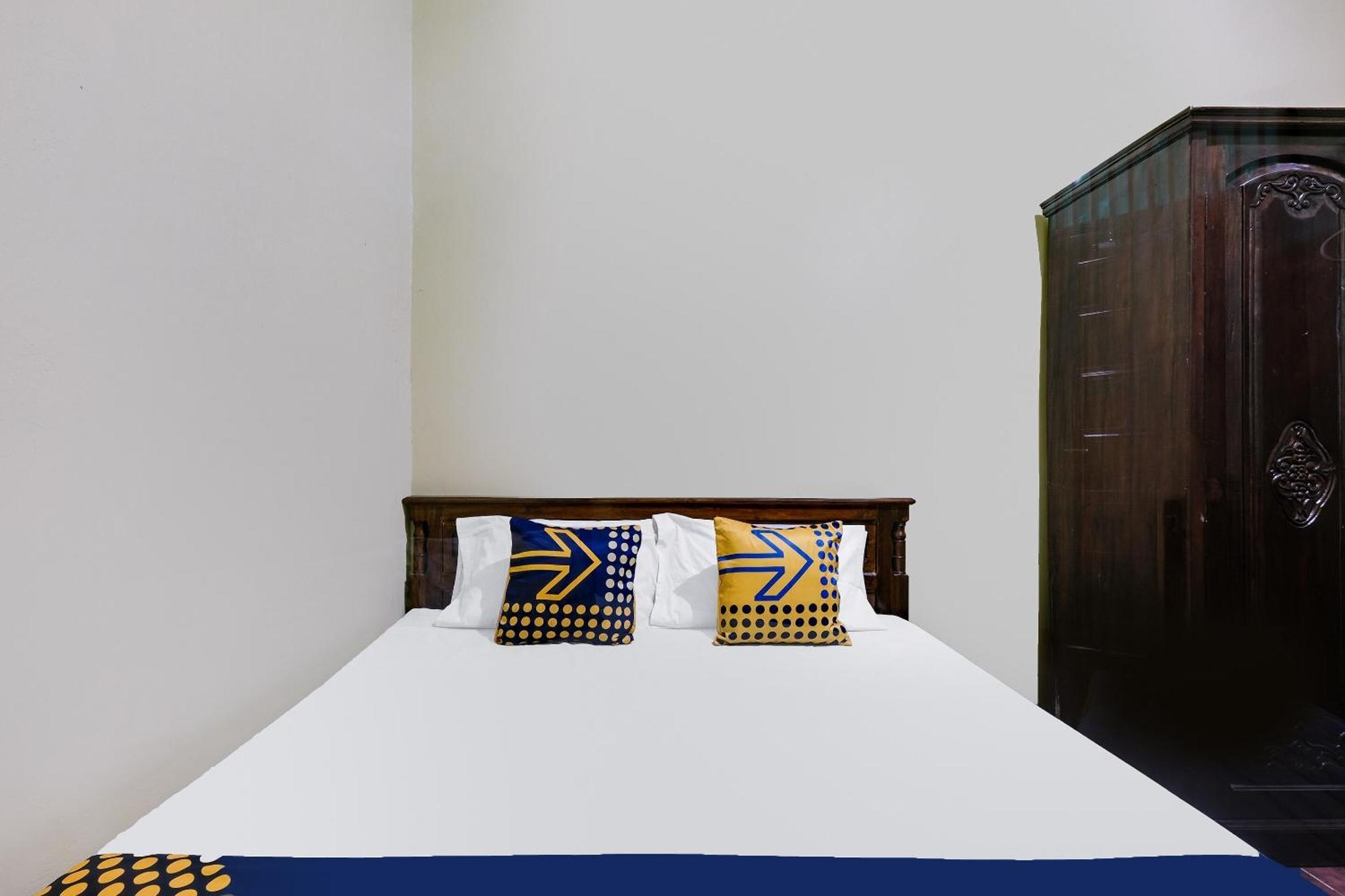 Spot On 92068 Pudja Kesuma Homestay Syariah Yogyakarta Pedes エクステリア 写真