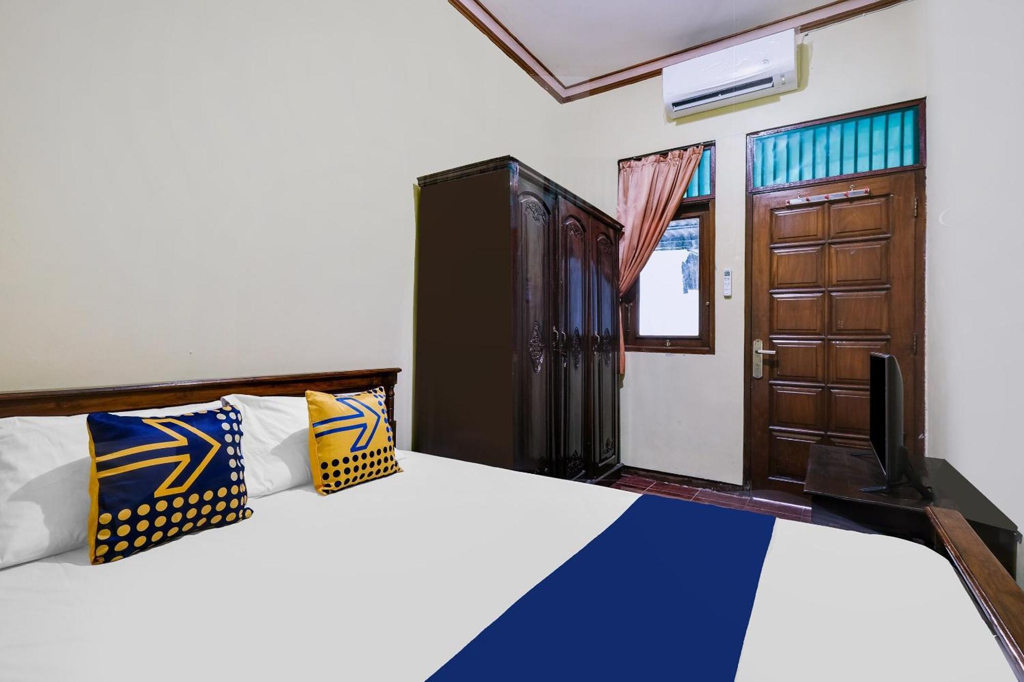Spot On 92068 Pudja Kesuma Homestay Syariah Yogyakarta Pedes エクステリア 写真